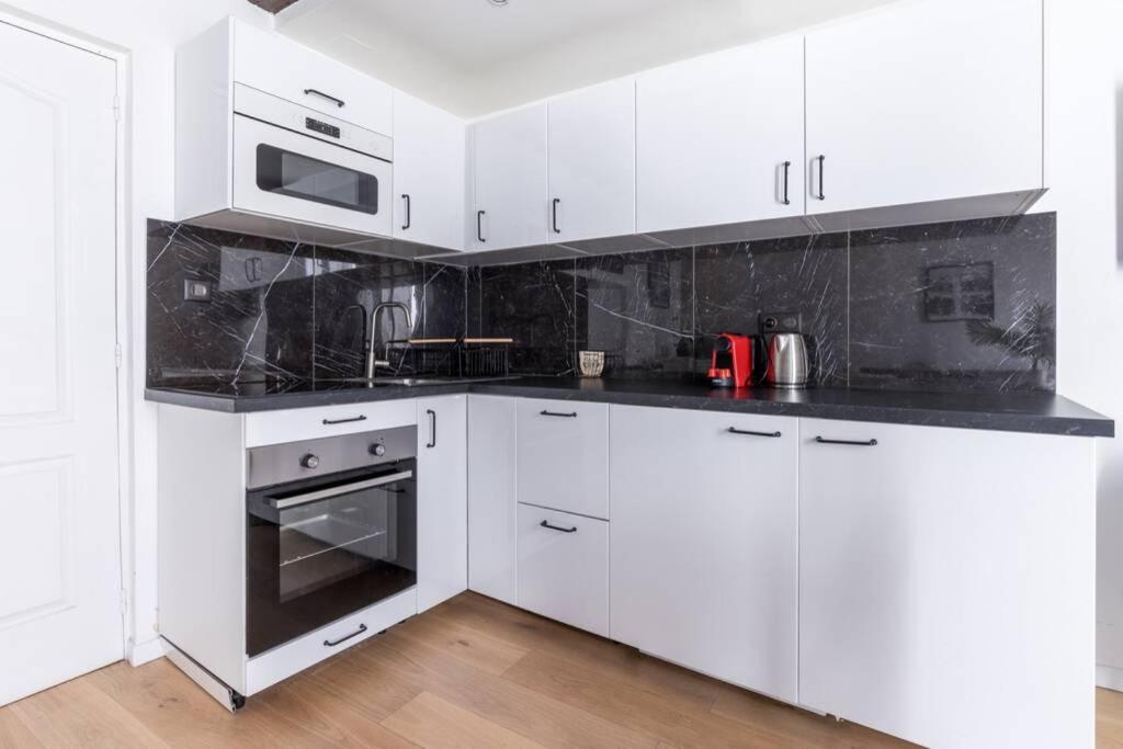 Home Suite Home Grands Boulevards - 32 - Paris Luaran gambar